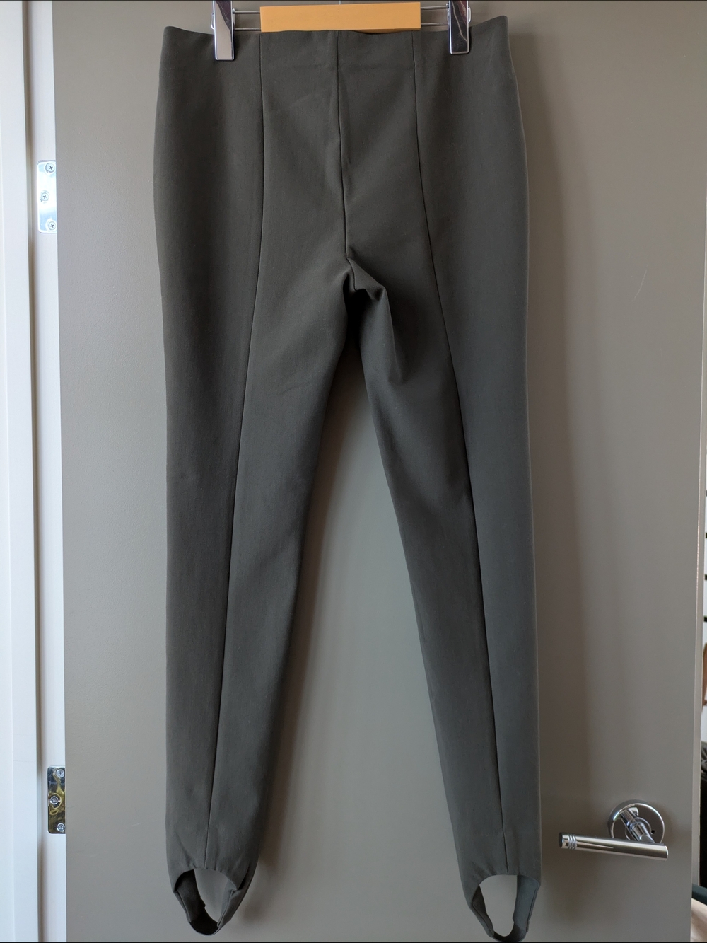 Vince Brown Stirrup Pants Size Medium Front Crease Mid Rise Minimalist|Office - Picture 4 of 9